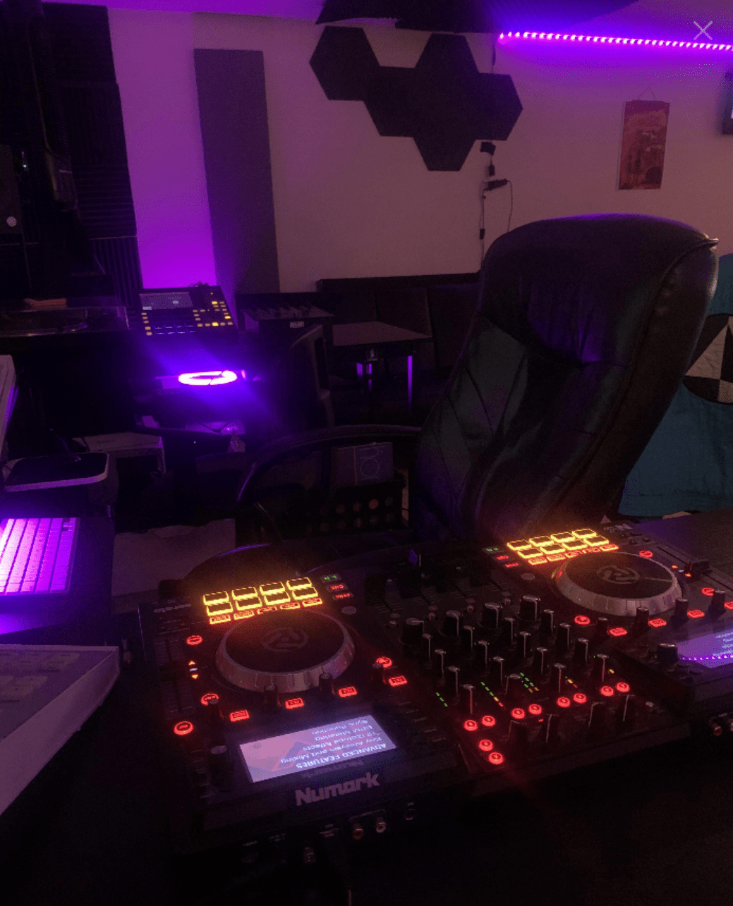 Disco SundaysMixing SessionFinal Mixing Session
Finalize your Music, Commercials, Advertisements, Podcasts, etc. Stereo and 5.1 capabilities. $70 PER SONG